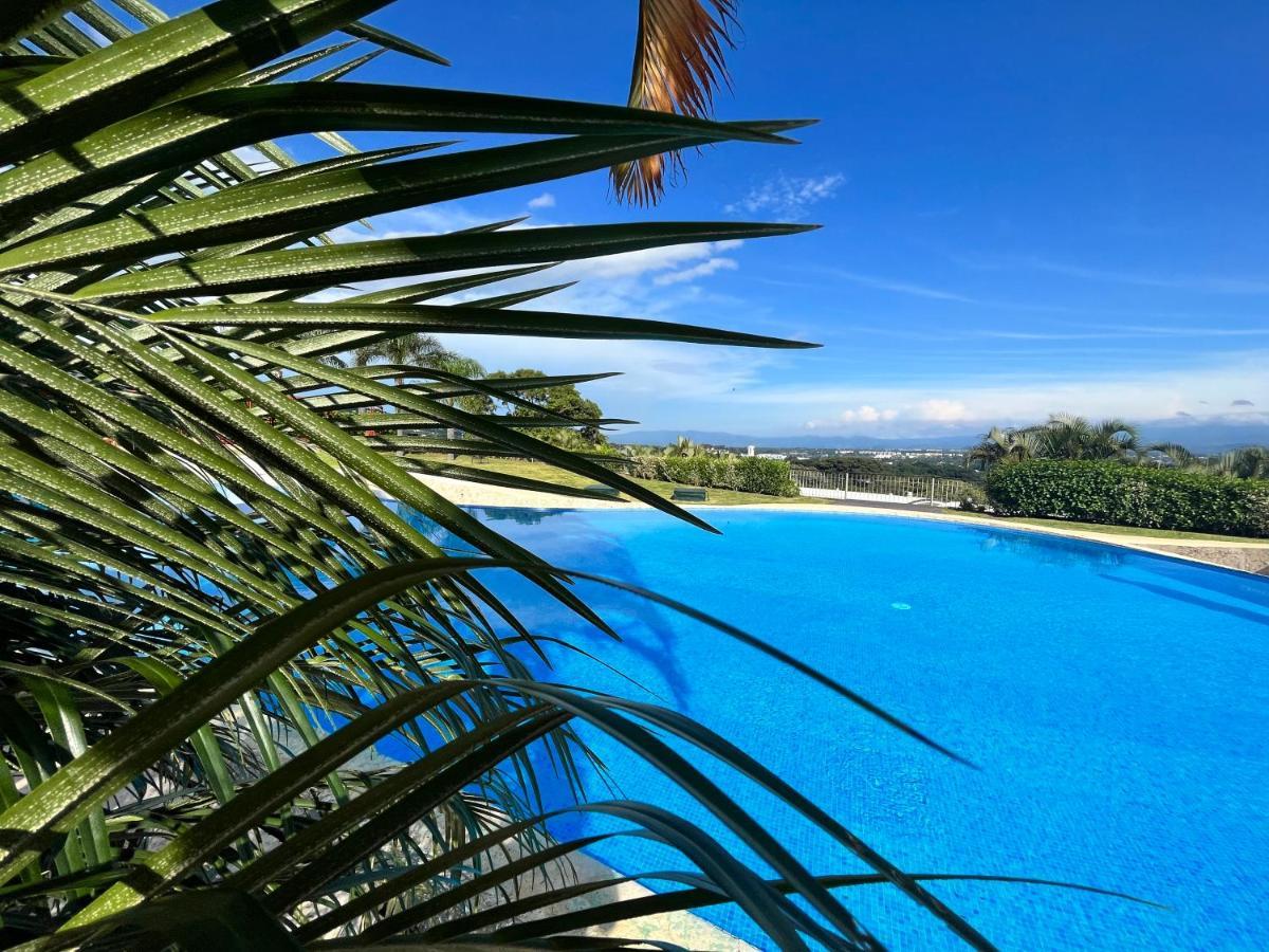 Cr Mariposa Rentals Comfortable Penthouse, Ac, Pool, Gym, Tennis Санта-Ана Экстерьер фото