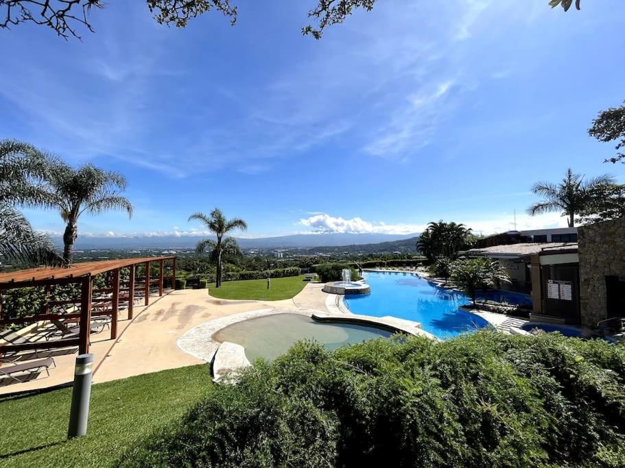 Cr Mariposa Rentals Comfortable Penthouse, Ac, Pool, Gym, Tennis Санта-Ана Экстерьер фото